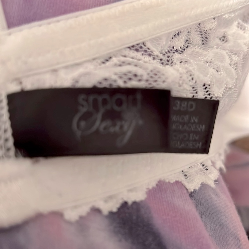 NWOT - 38D - Picture 3 of 3